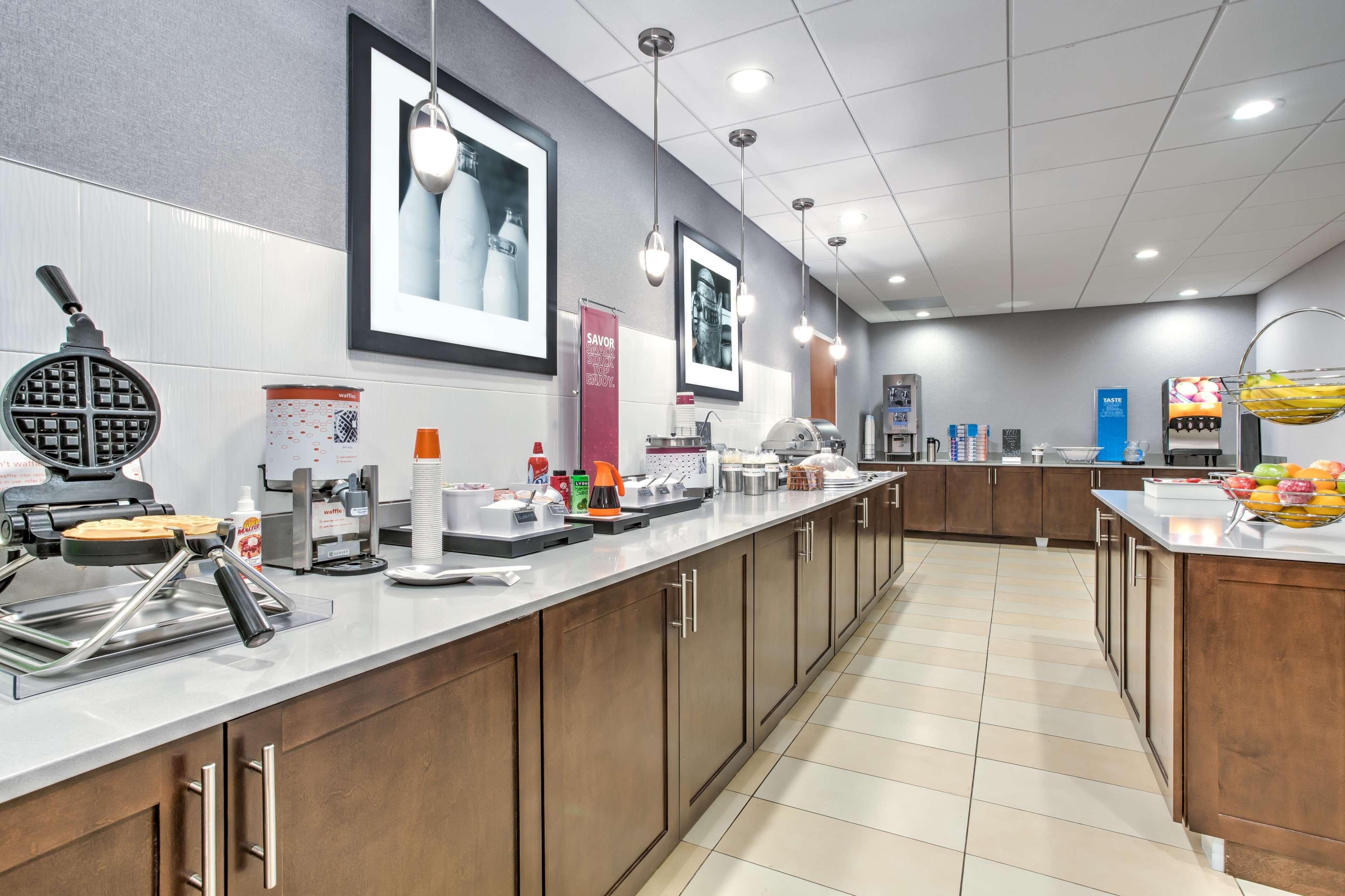 Hampton Inn Macon - I-475 Экстерьер фото